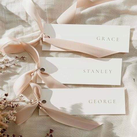 Minimalistic Gold Wedding Name Tag Place Cards Wedding Name Place Cards Cricut, Coastal Place Cards, Bow Place Setting Wedding, Calligraphy Place Cards Wedding, Handmade Place Cards, Wedding Name Place Cards Ideas, Wedding Name Card Ideas, Cricut Place Cards, Creative Name Tags