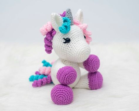 Crochet Unicorn Pattern, Lovey Pattern, Crochet Mignon, Crochet Dinosaur, Crochet Unicorn, Unicorn Pattern, Dinosaur Pattern, Crochet Patterns For Beginners, Crochet Patterns Amigurumi