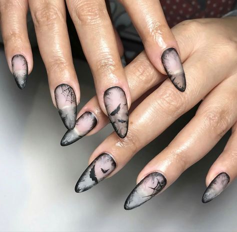 Smoky Nails, Almond Nail Ideas, Nail Halloween, Scream Nails, Spirit Fingers, Holloween Nails, Black Manicure, Spooky Nails, Witch Nails