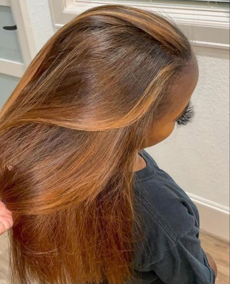 Ginger Highlights, Honey Brown Hair, Black Hair With Highlights, Dyed Natural Hair, Pretty Hair Color, Hair Flip, Hair Laid, Hair Dye Colors, Hair Life