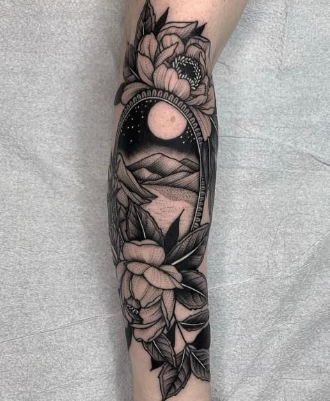 Cover Up Tattoos For Women, Tattoo Concepts, Floral Tattoo Sleeve, Full Sleeve Tattoos, Full Sleeve Tattoo, Flowers Tattoo, Sleeve Ideas, Makeup Tattoos, Time Tattoos