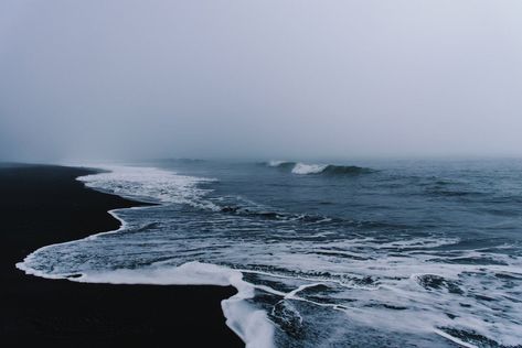 Aesthetic Ocean, Ocean Wallpaper, Ocean Waves, The Ocean, Laptop, Water, White, Black