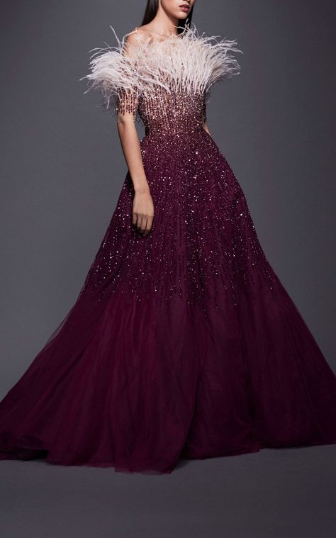 Pamella Roland Feather And Sequin-Embellished Tulle Gown Pamella Roland, فستان سهرة, Tulle Gown, Gorgeous Gowns, Ladies Dress Design, Beautiful Gowns, Couture Dresses, Pre Fall, Fancy Dresses