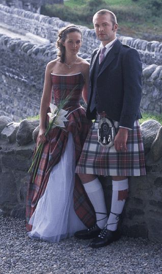 Scottish Wedding...my daughter should marry a Scottish boy...this is beautiful!  :) Scottish Wedding Dresses, Plaid Wedding, Tartan Wedding, Scottish Dress, Tartan Fashion, Scottish Fashion, Men In Kilts, Celtic Wedding, Scottish Wedding