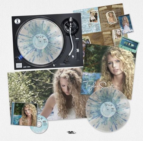 Debut Vinyl Taylor Swift, Taylor Swift Debut Vinyl, Aesthetic Highlights, Taylor Swift Debut, Taylor Pics, Taylor Merch, Cd Aesthetic, Dream Wishlist, Vinyl Aesthetic