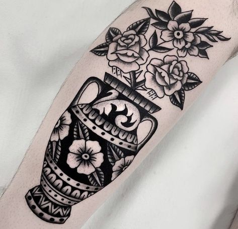 Traditional Tattoo Vase Flowers, Traditional Flower Vase Tattoo Black, Vase Flash Tattoo, Traditional Vase With Flowers Tattoo, Traditional Vase Tattoo Design, Trad Vase Tattoo, Old School Flower Tattoo Designs, Traditional Flower Pot Tattoo, Old School Vase Tattoo