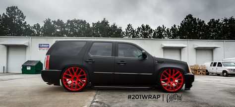 Lowered Escalade, Slammed Suv, Black Tahoe, Bagged Trucks, Lowrider Trucks, Ford Suv, Dropped Trucks, Dually Trucks, Suv 4x4