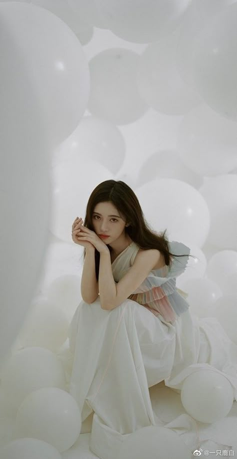 Korean Photoshoot, Debut Photoshoot, Girl Goals, Beautiful Photoshoot Ideas, Girls Dress Outfits, Fashion Model Photography, Photography Inspiration Portrait, Cute Skirt Outfits, Ju Jing Yi