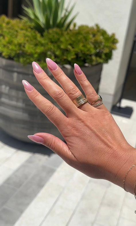 I Tried Hailey Bieber's Pink Jelly Glaze Nails: See Photos | POPSUGAR Beauty Pink Jelly Nails Hailey Bieber, Uñas Hailey Bieber, Hailey Bieber Nails Pink, Pink Glazed Nails, Jelly Pink Nails, Haley Bieber Nails, Nails With Tips, Glaze Nails, Pink Jelly Nails