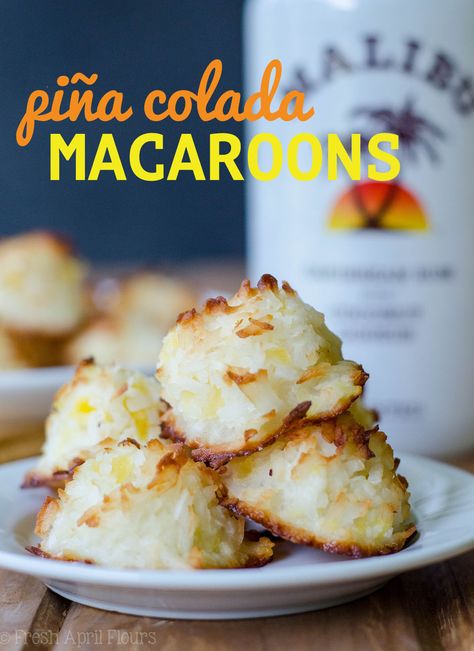 Macaroons Easy, Easy Coconut Macaroons, Custard Bars, Macaroon Filling, Coconut Macaroons Easy, Coconut Macaroons Recipe, Flavored Rum, Boozy Desserts, Coconut Custard