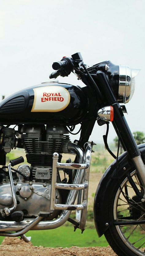 Classic 350 Royal Enfield, Jeep Images, Drinks Pictures, Alcoholic Drinks Pictures, Royal Enfield Modified, Bullet Bike, Duke Bike, Friendship Images, Enfield Motorcycle