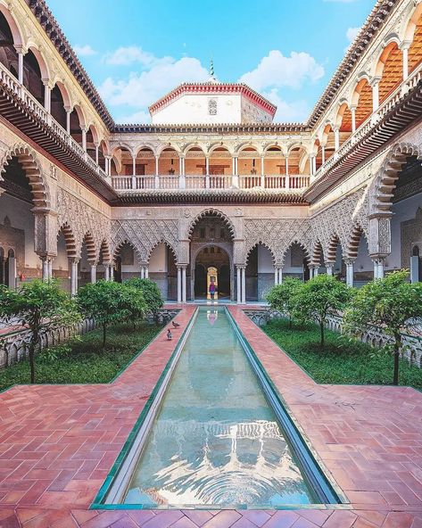 Royal Alcazar of Seville | Accidentally Wes Anderson Alcazar Seville, Types Of Architecture, Spain Travel Guide, Santiago Calatrava, Architecture Landmark, Urban Modern, Grand Mosque, Picture Postcards, New Town