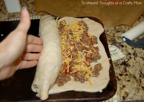 Leftover Meatloaf Recipes, Biscuit Dough Recipes, Leftover Meatloaf, Meatloaf Sandwich, Meatloaf Dinner, How To Cook Meatloaf, Crescent Recipes, Crafty Mom, Ground Beef Recipes Easy