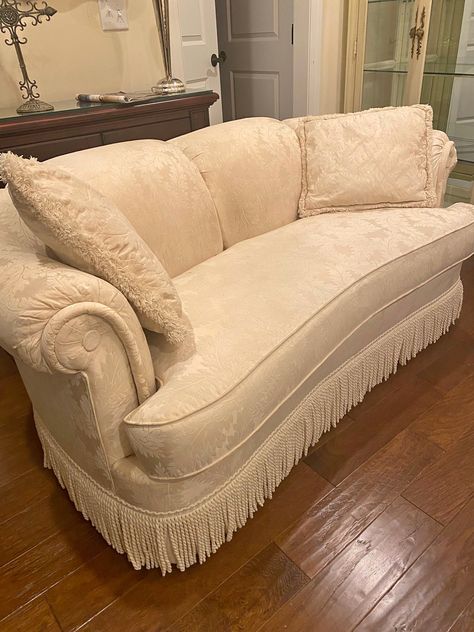 Like New Antique Style Beautiful White Couch Vintage White Couch, Vintage Couch Aesthetic, Antique Couch, White Couch, Vintage Couch, White Couches, Antique Style, White Vintage, Like New