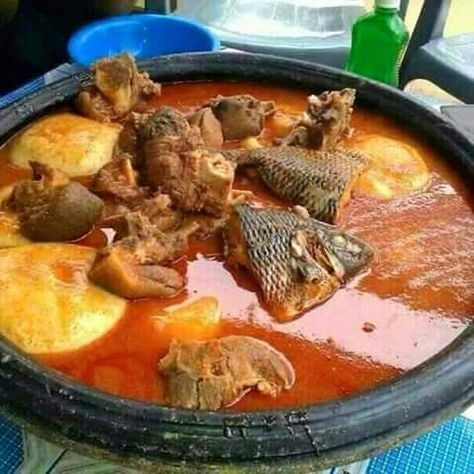 Ivorian Food Recipes, Fufu Nigerian Food, Ghanaian Fufu And Soup, African Dishes With Fufu, Food In Ghana, African Food Fufu, Local Dishes In Ghana, Local Foods In Ghana, Nigeria Food