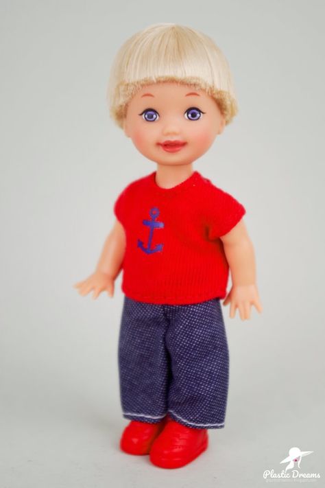 Barbie Bebe, Chelsea Baby, Barbie Kids, Doll Videos, Barbie Kelly, Chelsea Doll, Mini Dolls, Outfit Red, Barbie Style