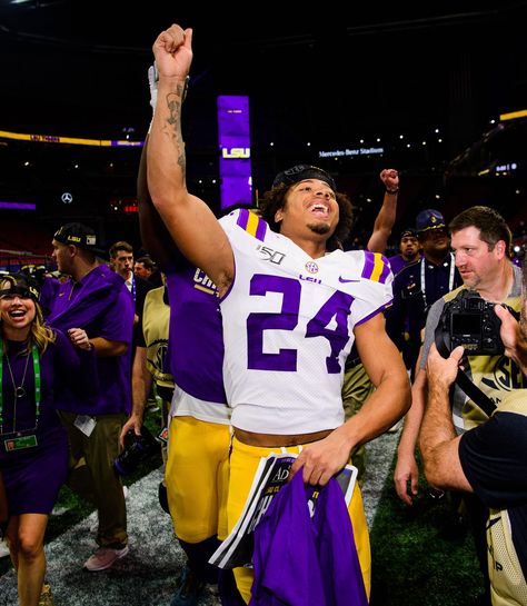 Derek Stingley Jr, Lsu Tigers Logo, Lsu Shirt, Ncaa Football Teams, Lsu Tigers Football, Lsu Football, Tiger Football, Geaux Tigers, Joe Burrow