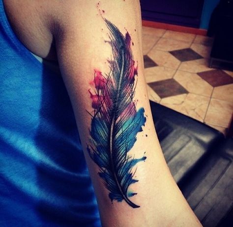 A watercolor feather tattoo with darker colors--me like! Watercolor Feather Tattoo, Feather Tattoo Colour, Alas Tattoo, Feather Tattoo Meaning, Phoenix Tattoo Feminine, Feather Tattoo Design, Watercolor Feather, Feather Tattoo, Feather Tattoos