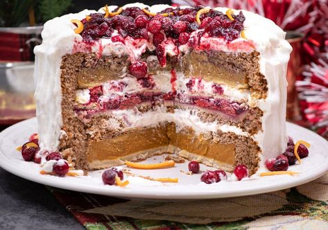 Piecaken Recipe Thanksgiving, Christmas Piecaken Recipe, Piecaken Combinations, Christmas Piecaken, Piecaken Recipe, Chocolate Cake Shake, Smith Island Cake, Burgers And Shakes, Strawberry Shortcake Ice Cream