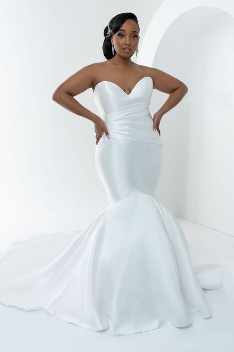 Pantora Bridal, Wedding Dress Photos, Wedding Dress Organza, African Traditional Wedding, Classy Wedding Dress, Dinner Dress Classy, Destination Wedding Dress, Wedding Gowns Mermaid, Black Bride