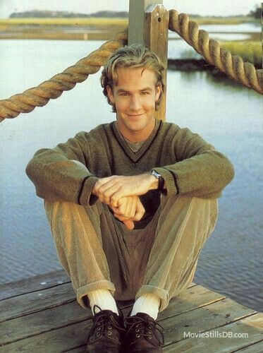 Dawson's Creek Aesthetic, Dawson Leery, Dawson's Creek Cast, James Van Der Beek, Dawson Creek, Pic Wall, Dream Sequence, 90s Actors, Character Bank