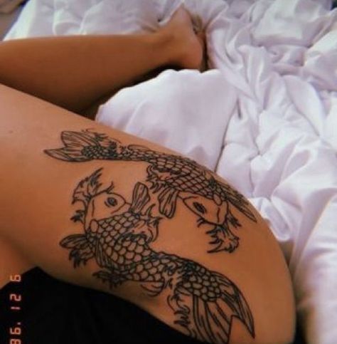 Coy Fish Hip Tattoo, Fish Tattoos For Women, Fish Tattoo Ideas, Coy Fish Tattoos, Hip Thigh Tattoos, Tattoos Mandala, Black Girls With Tattoos, Hip Tattoos Women, Tattoos Geometric