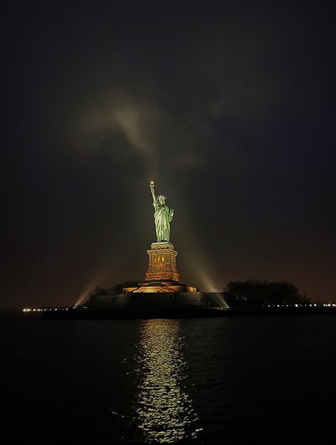 Net York Aesthetic, Ney York At Night, Nee York Aesthetic, New York New Years, Nyc City Aesthetic, Ew York, Nee York, New York At Night, Nyc Dream