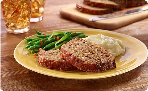 Fire Roasted Meatloaf ~ The rich, smoky flavors of fire roasting make this so much more than just “meatloaf" | BetterThanBouillon.com Ground Beef Ideas, Best Meat Loaf, Meatloaf Mashed Potatoes, Homestyle Meatloaf, Beef Ideas, Ground Pork Recipes, Recipes Meat, Good Meatloaf Recipe, Best Meatloaf