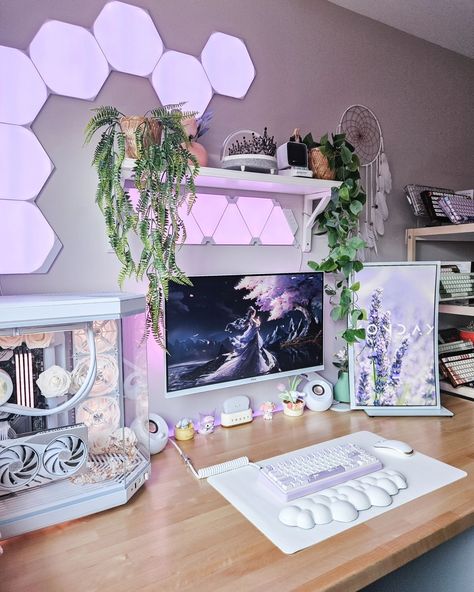 Happy Monday 🪻🎐 Hope you all have a great start to the week! I'm gonna go run some errands ugh it's 96°F 😭 ☁️🎐🫧🍃 desk setup | room | setup style | minimalist | pc setup #deskspace #deskaesthetic #deskinspo #desksetups #deskgoals #workdesk #deskgram #deskview #gamingsetup #setupinspiration #pcsetup #dreamsetup #setupgoals #cozysetup #cozygaming #green #aesthetic #purple Mint My Desk, Sage Green Pc Setup, Pink And Green Pc Setup, Minimalist Pc Setup, Study Desk Organization, Green Pc, Purple Desk, Green Computing, Game Setup