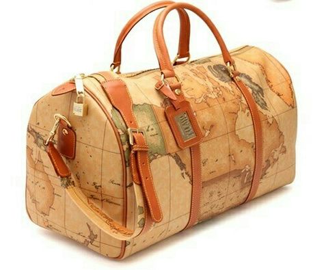 I want this bag. Map Bag, Suitcase Packing, Stylish Handbags, Classic Handbags, Perfect Partner, Handbag Heaven, Wallet Bag, Bag Travel, Travel Gear