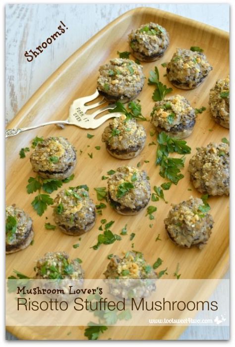 Mushroom Lover's Risotto Stuffed Mushrooms - a delicious and easy recipe using store-bought risotto.  Try it; you'll like it! #appetizers #mushrooms Stuffed Mushroom Appetizers, Appetizers Mushrooms, Thanksgiving Mushrooms, Recipes For Thanksgiving, Mushroom Appetizers, Yummy Bites, Stuffed Mushroom, Easy No Bake Desserts, Cheese Balls