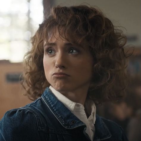 nancy wheeler icon stranger things #pfp #icon #strangerthings #strangerthings4 #nancy #nancywheeler Nancy Wheeler Icons, Nancy Wheeler Stranger Things, Tiktok Profile, Charlie Heaton, Jonathan Byers, Natalia Dyer, Nancy Wheeler, Stranger Things 4, Stranger Things Characters