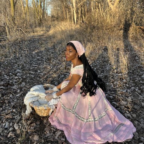 Black Cottagecore Aesthetic, Feminine Black Women, Black Cottagecore, Lace Bonnet, Black Princess, Princess Core, Aesthetic Spring, Black Femininity, Magical Garden