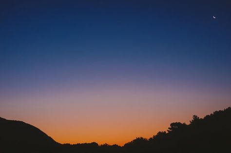 Sky Silhouette, Mountain Silhouette, Twilight Sky, Free High Resolution Photos, Fine Art Landscape Photography, Sky Pictures, Landscape Photography Nature, Photo Dimensions, Orange Sky