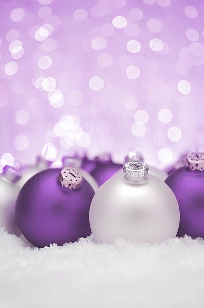 Purple Christmas Wallpaper Aesthetic, Cute Christmas Wallpaper Purple, Purple Wallpaper Christmas, Lilac Christmas Wallpaper, Purple Christmas Wallpaper, Purple Christmas Background, Purple Snowflakes Wallpaper, Backgrounds Winter, Holiday Advertising