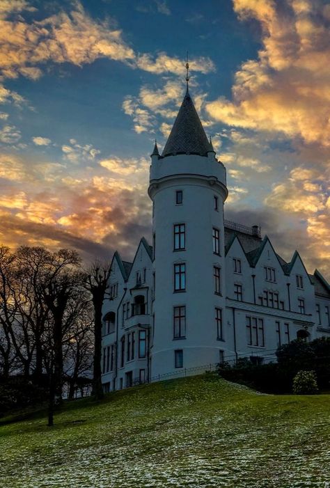 Gamlehaugen castle - Bergen, Norway Norway Vacation, Hedda Gabler, Modern Castle, Singapore City, Castle Mansion, Opulent Interiors, European Castles, Bergen Norway, Castle House