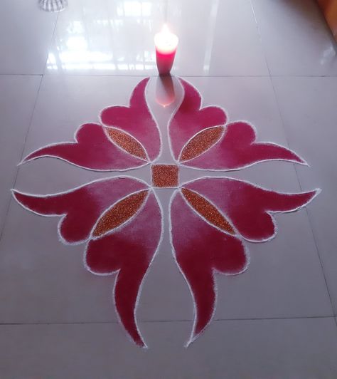 Aesthetic Rangoli, Small Free Hand Rangoli, Simple Flower Rangoli, Easy Rangoli Designs Videos, Very Easy Rangoli Designs, Rangoli Designs Photos, Rangoli Designs Simple Diwali, Rangoli Colours, Simple Flower Design