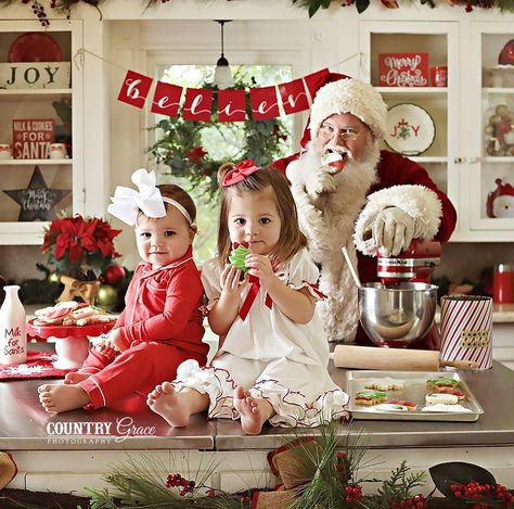 Aaryn Williams, Nick Williams, Cookies With Santa, Santa Photography, Thanksgiving Eve, Holiday Mini Session, Santa Photos, Santa Pictures, Future Children