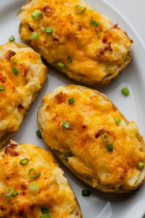 Turn Ordinary Spuds Into Savory and Satisfying Baked Stuffed Potatoes Best Twice Baked Potatoes, Stuffed Potato, Stuffed Potatoes, Stuffed Baked Potatoes, Ham And Beans, Ham And Bean Soup, Twice Baked Potatoes, Potato Skins, Chowder Recipes