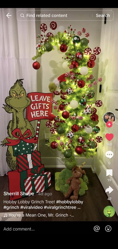 Grinch Christmas Decorations Apartment, Cartoon Christmas Tree Ideas, Decorated Grinch Christmas Tree, Green Grinch Christmas Tree, Whimsical Grinch Tree, The Grinch Xmas Tree, Hobby Lobby Grinch Tree Decorated, Grinch Tree Decorating Ideas, Grinch House Decor