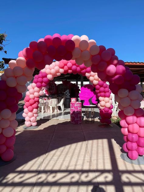 Barbie Themed Float, Barbie Carnival Party, Barbie Birthday Balloon Garland, Barbie Theme Quinceanera, Barbie And Ken Party Decorations, Barbie Balloon Decor, Barbie Prom Theme, Barbie Balloon Garland, Barbie Themed Birthday Party For Adults