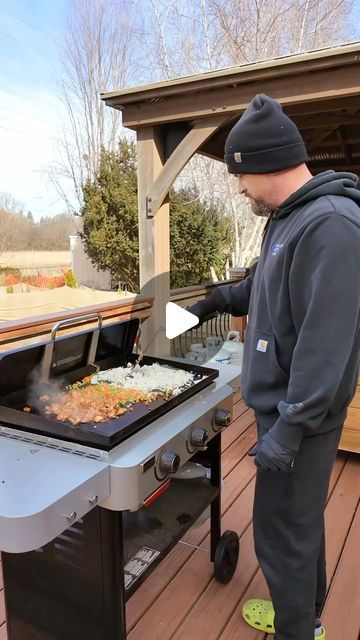 Maciej Zurawski on Instagram: "I love chicken fried rice. Such an easy meal to put together too!
 
I like to use chicken thighs for the protein. Cut them up into bite size pieces and marinade in soy sauce and @trybachans . Dice up an onion, ginger and fresh garlic.
 
This all went on the @webergrills griddle over high heat. I also add 1 bag of frozen peas and carrots and some day old white rice. Fry it all up, mix it together and add your eggs at the end. Season with soy sauce, sesame oil and more @trybachans .
 
Easy and delicious!

#grillinwithdad #friedrice #chicken #dinner #easymeals" Frozen Peas And Carrots, Fried Rice With Egg, Blackstone Recipes, Freezing Eggs, Chicken Fried Rice Recipe, Blackstone Grill, Peas And Carrots, Flat Top Griddle, Blackstone Griddle