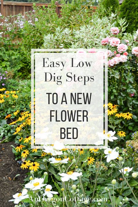 How to make a low-dig, low maintenance flower bed in just hours using these 8 steps and a layered technique. Perfect for any space in your yard, from the front of the house to around trees, or backyards. Use this with raised beds, rock edging, or a simple grass edge. Low Maintenance Flower Bed, Rock Edging, Grass Edging, Cottage Backyard, Homemade Garden, Garden Site, Raised Flower Beds, How To Garden, Garden Steps