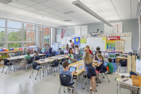 Bancroft Elementary School Classroom Design by SMMA Elementary School Classroom Design, School Classroom Design, Classroom Interior Design, Classroom Interior, College Architecture, Elementary School Classroom, Classroom Design, Learning Environments, School Classroom