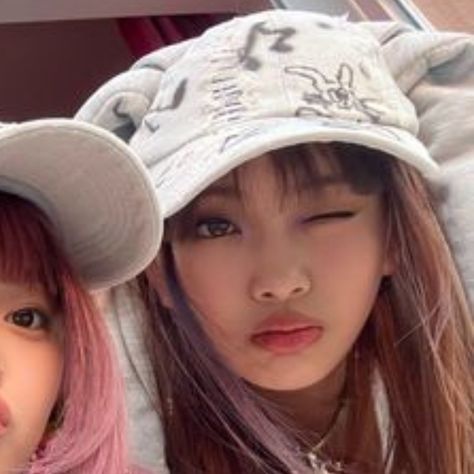 Minji Hanni Hyein NewJeans matching icons / pfp 3 Matching Icons Friends, Newjeans Matching Icons, Minji Hanni Hyein, Hyein Newjeans, Newjeans Hyein, Bff Matching, Best Friend Match, Match Profile, Fotos Goals