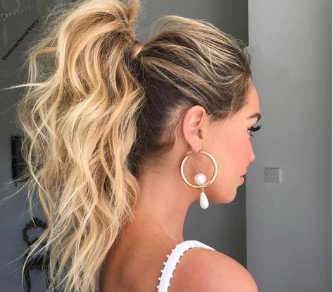 Fluffy Ponytail, Prom Ponytail Hairstyles, Glamorous Wedding Hair, Cute Summer Hairstyles, Beach Hairstyles Medium, Homecoming Hairstyles Updos, Homecoming Hair Down, Easy Summer Hairstyles, Summer Hair Color For Brunettes