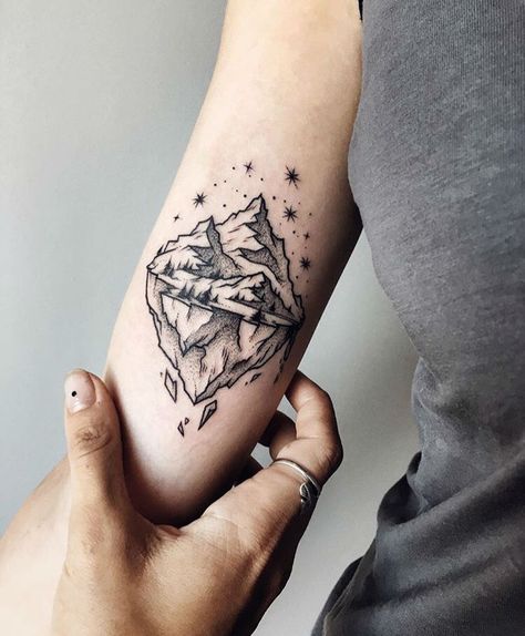 30 Epic Mountain Tattoo Ideas Cow Skull Tattoos, Berg Tattoo, Landscape Tattoo, Tattoos Geometric, Mountain Tattoo, Back Tattoo Women, Great Tattoos, Nature Tattoos, Name Tattoos