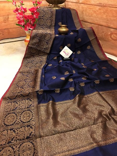 Navy Blue Saree, Latest Silk Sarees, Blue Silk Saree, Indian Bridal Sarees, Silk Saree Kanchipuram, Cotton Saree Designs, Indian Saree Blouse, Indian Saree Blouses Designs, Silk Saree Blouse Designs