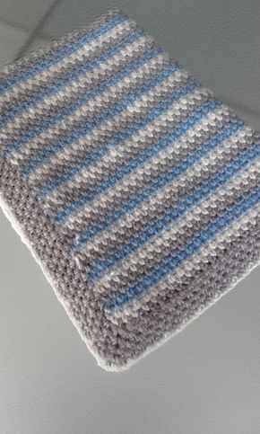 Mantas de ganchillo para bebé - Blog de Costurea Knitting Corner, Crochet Baby Blanket Free Pattern, Embroidered Blanket, Easy Crochet Baby Blanket, Crochet Blanket Designs, Crochet Blanket Afghan, Easy Crochet Baby, Baby Afghan Crochet, Newborn Crochet