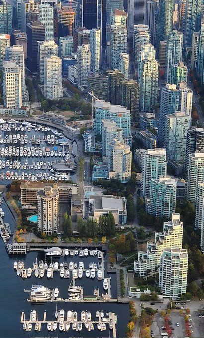 Coal Harbour Vancouver, Playstation Controller, Vancouver Bc, Whistler, Residential Building, Mendoza, New York Skyline, Photography Inspiration, Playstation